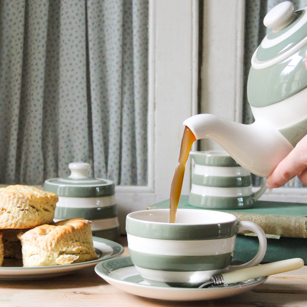 Cornish Large Betty Teapot