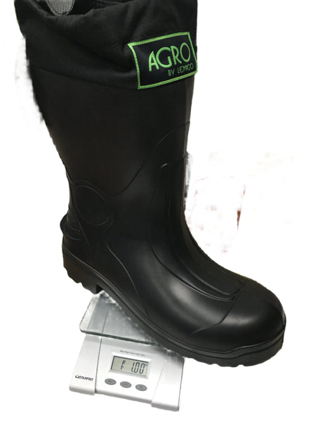 Size EURO 47 Agro Boot on the Scale