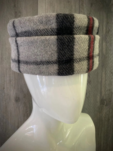 Edinburgh Tartan Wool Hat in Thompson Grey