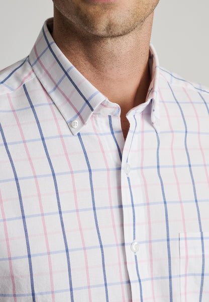  An up close image of the neckline on a model of the Pink Tattersal short sleeved shirt 4738A.